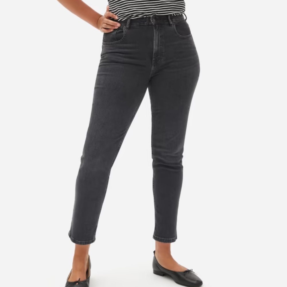 NWT Everlane The Curvy Cheeky Straight Jean 30 Crop Washed Black